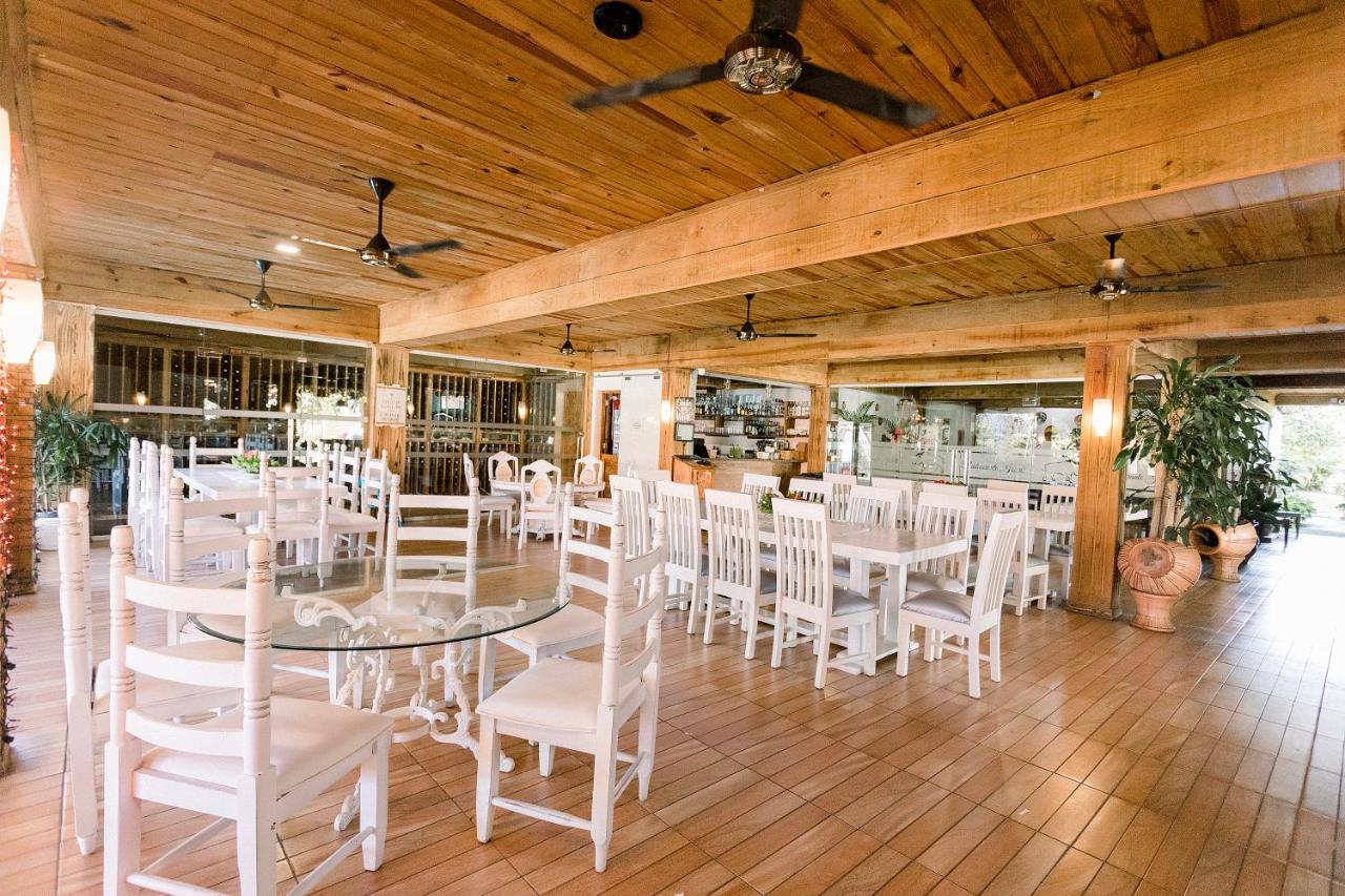 Rancho Guacamayos Hotel & Restaurantes Bonao Екстериор снимка
