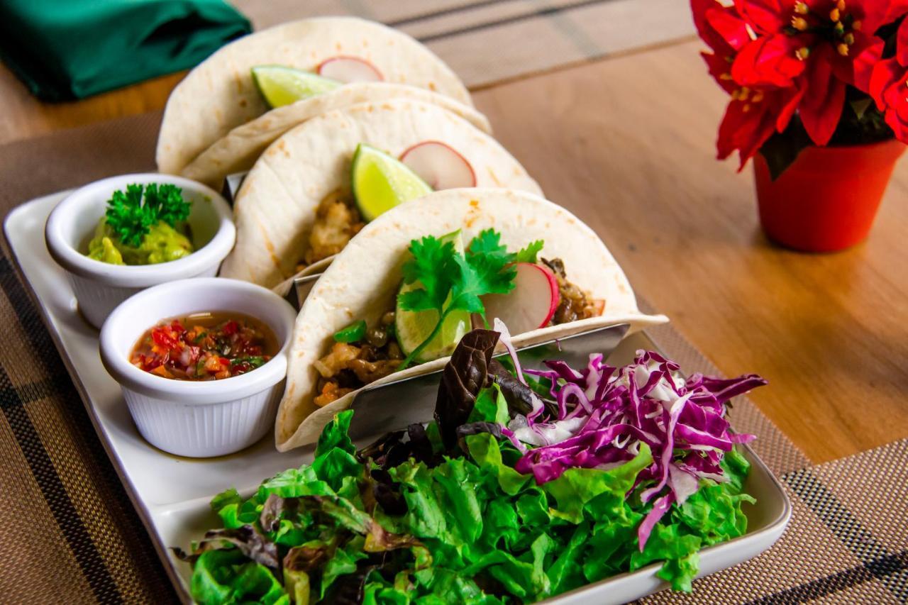 Rancho Guacamayos Hotel & Restaurantes Bonao Екстериор снимка