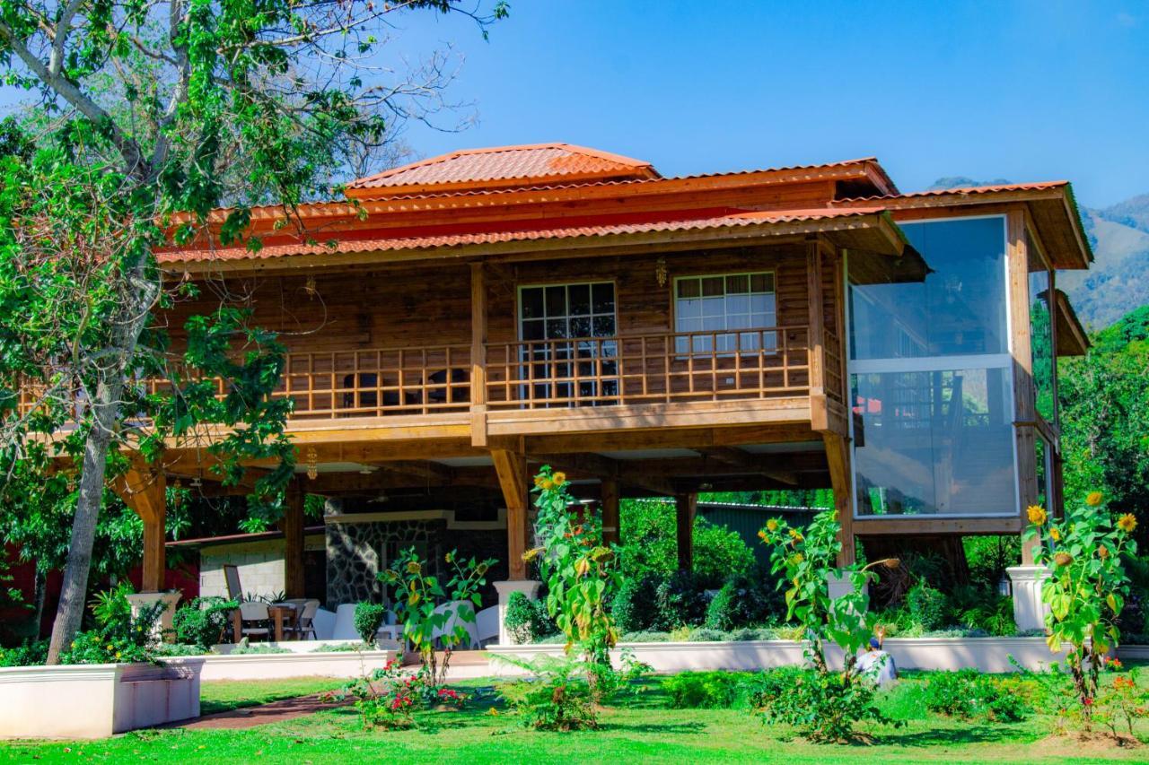 Rancho Guacamayos Hotel & Restaurantes Bonao Екстериор снимка
