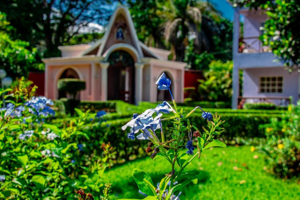 Rancho Guacamayos Hotel & Restaurantes Bonao Екстериор снимка