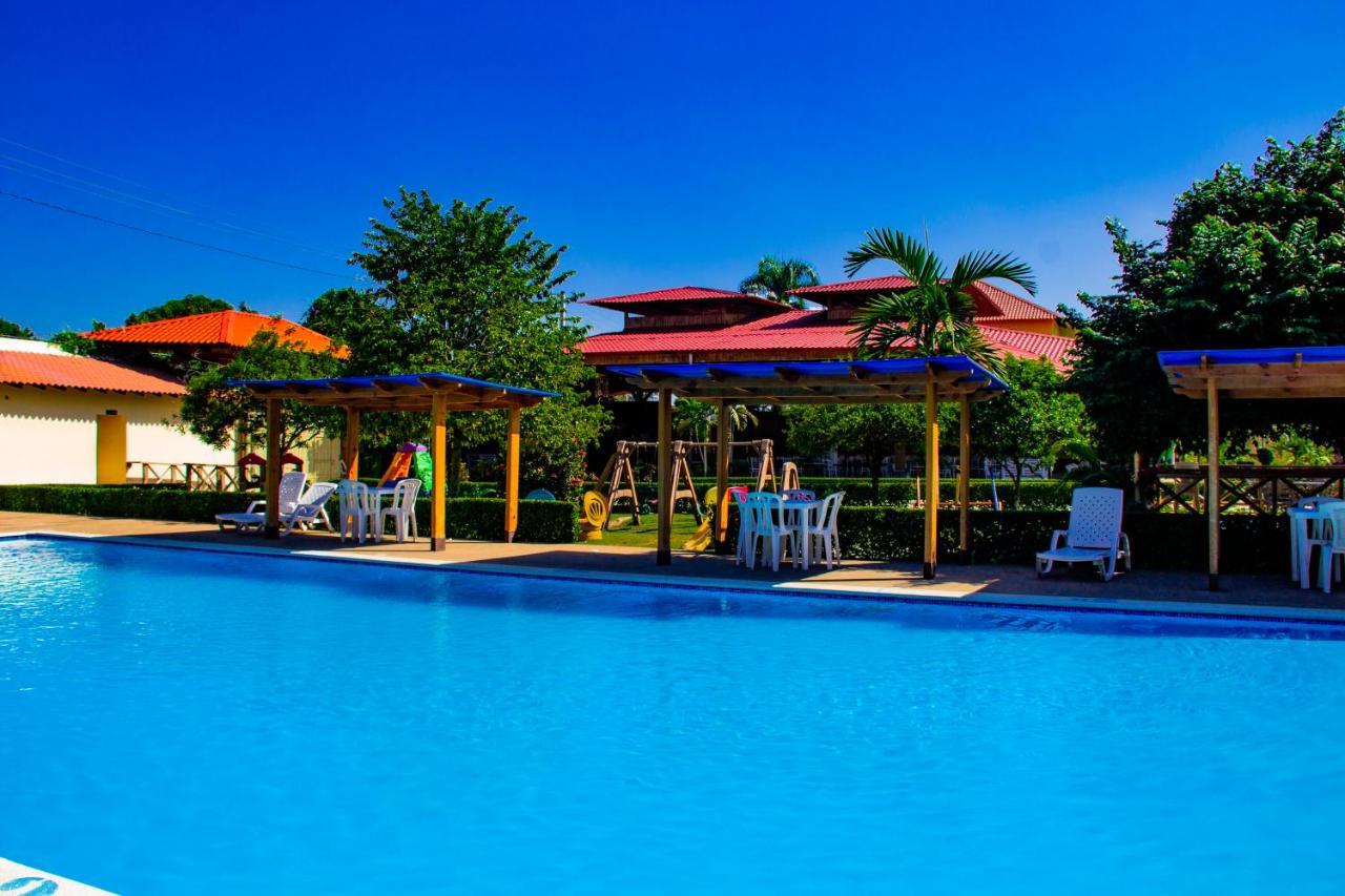 Rancho Guacamayos Hotel & Restaurantes Bonao Екстериор снимка