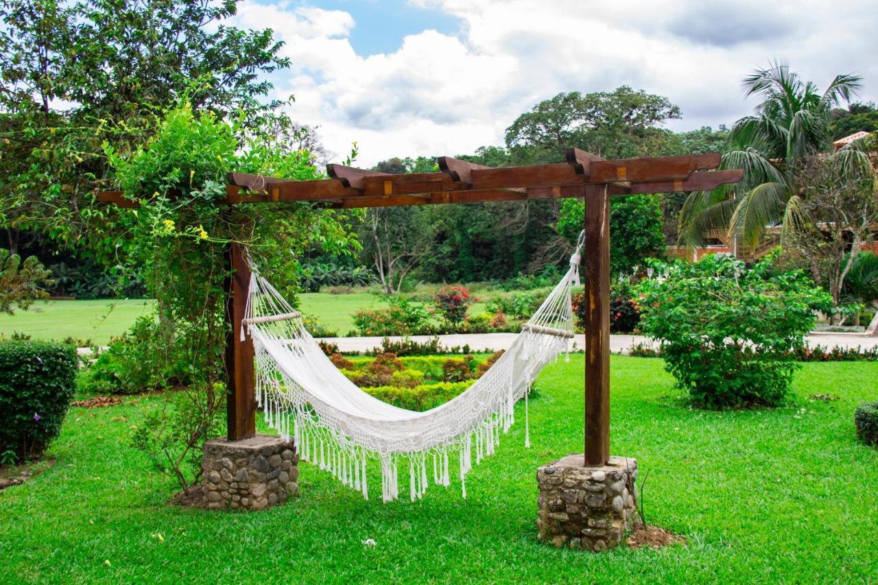 Rancho Guacamayos Hotel & Restaurantes Bonao Екстериор снимка