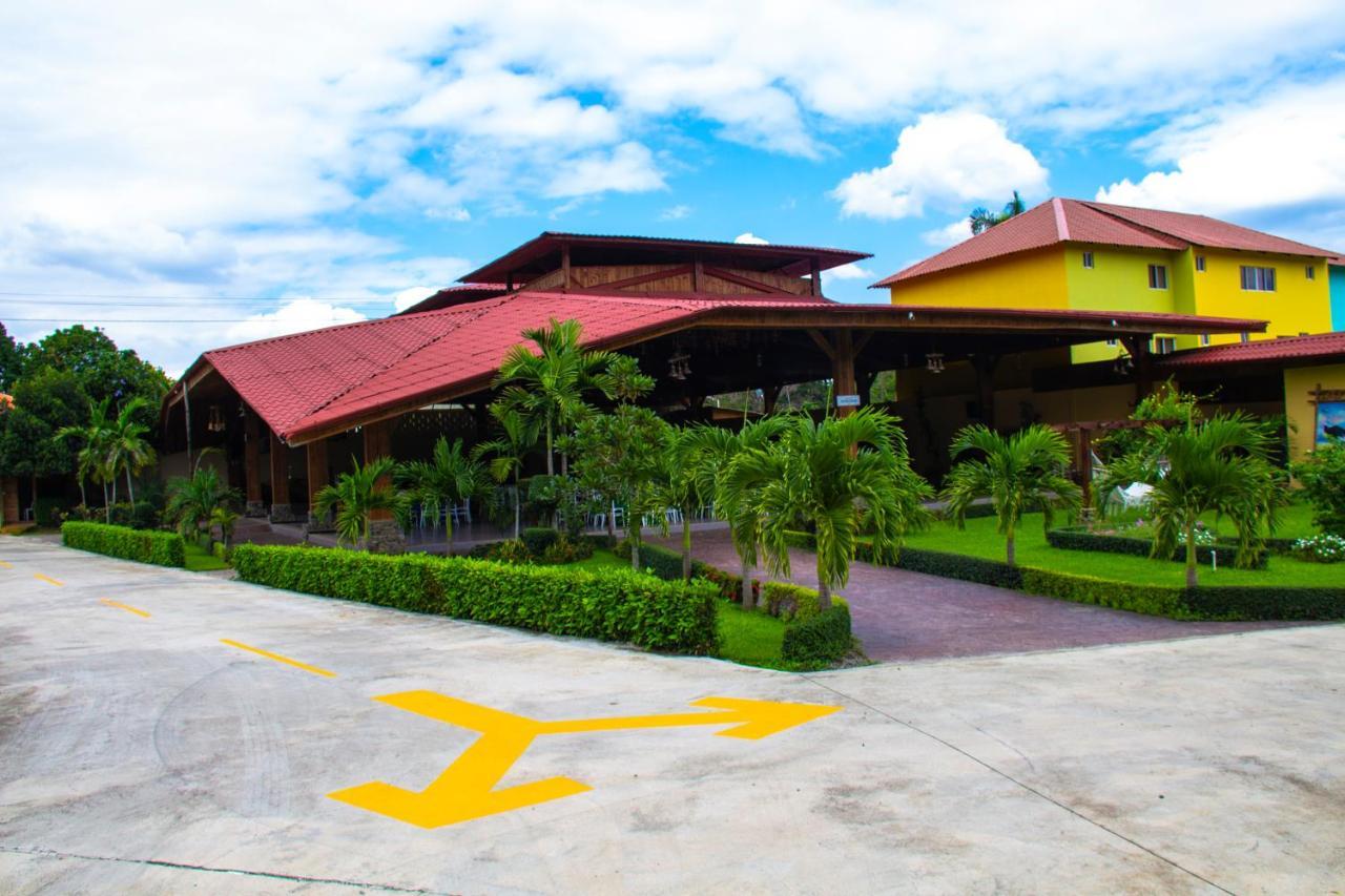 Rancho Guacamayos Hotel & Restaurantes Bonao Екстериор снимка